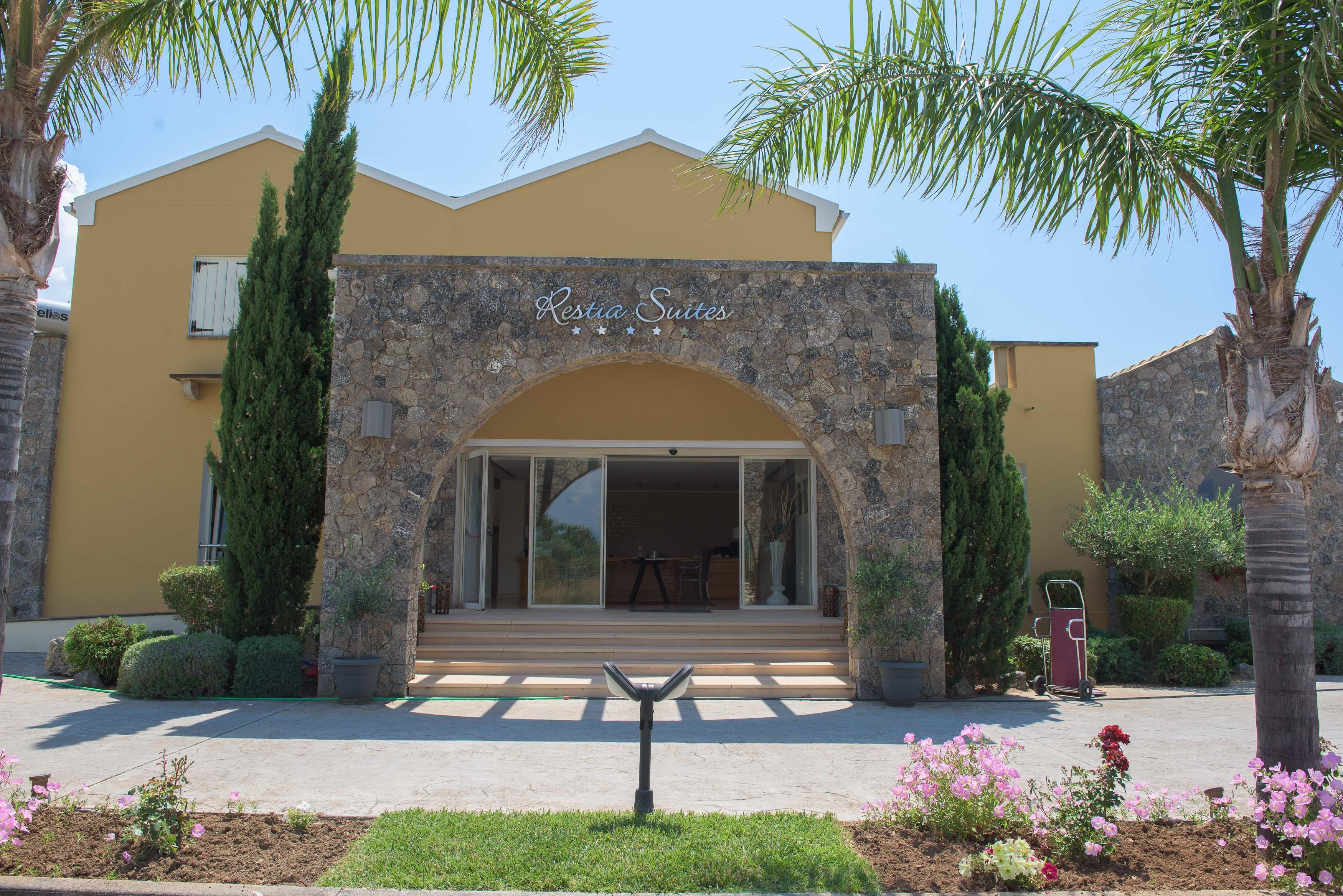 Restia Suites Exclusive Resort (Adults Only) Acharavi  Exteriör bild